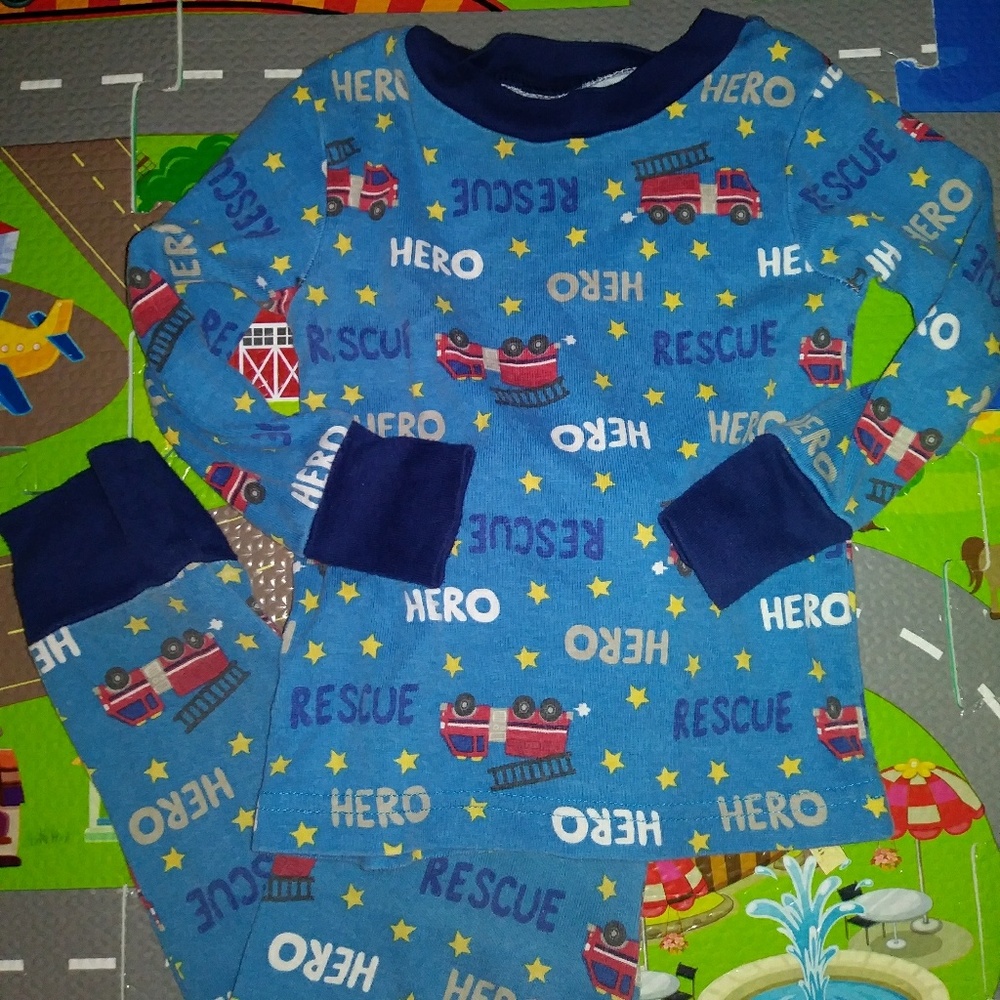 Fire Truck size 2 pjs
